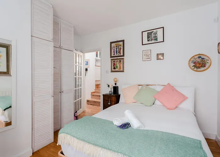 Lovely 1 Bed With Large Terrace